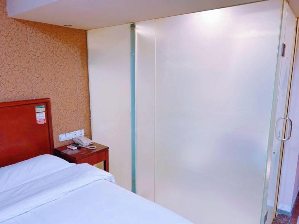 Greentree Inn Xi'An Bell And Drum Tower Food Street Ancient City Wall Ximen Express Hotel Extérieur photo